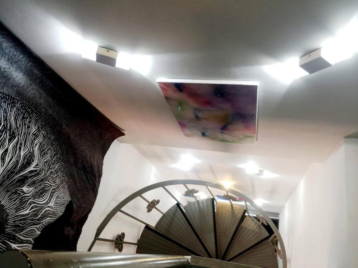 Casa Hombre Blanco Lägenhet Málaga Exteriör bild